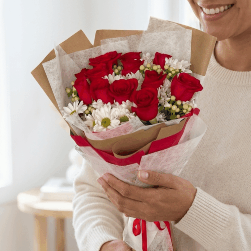 Bouquet de Rosas y Margaritas - Ramillete de Rosas LatamB